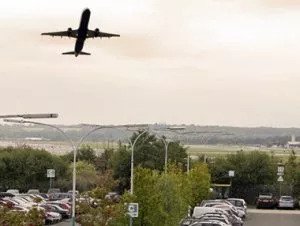 fliegen-parkplatz-flughafen-frankfurt